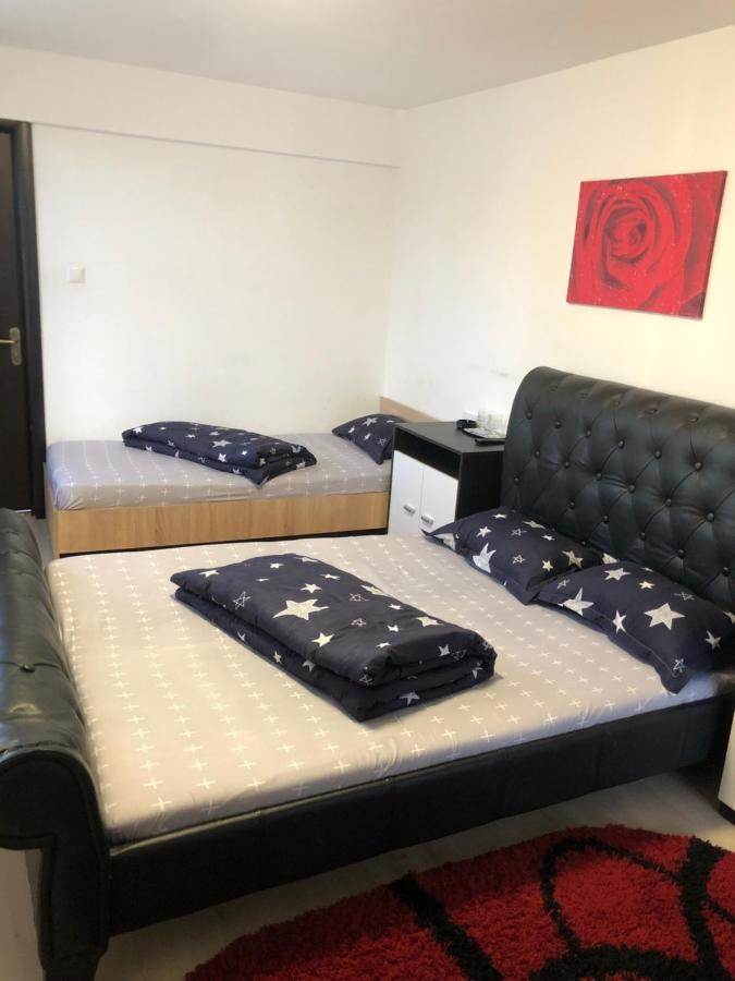 Hostel Mialma أونيشتي المظهر الخارجي الصورة